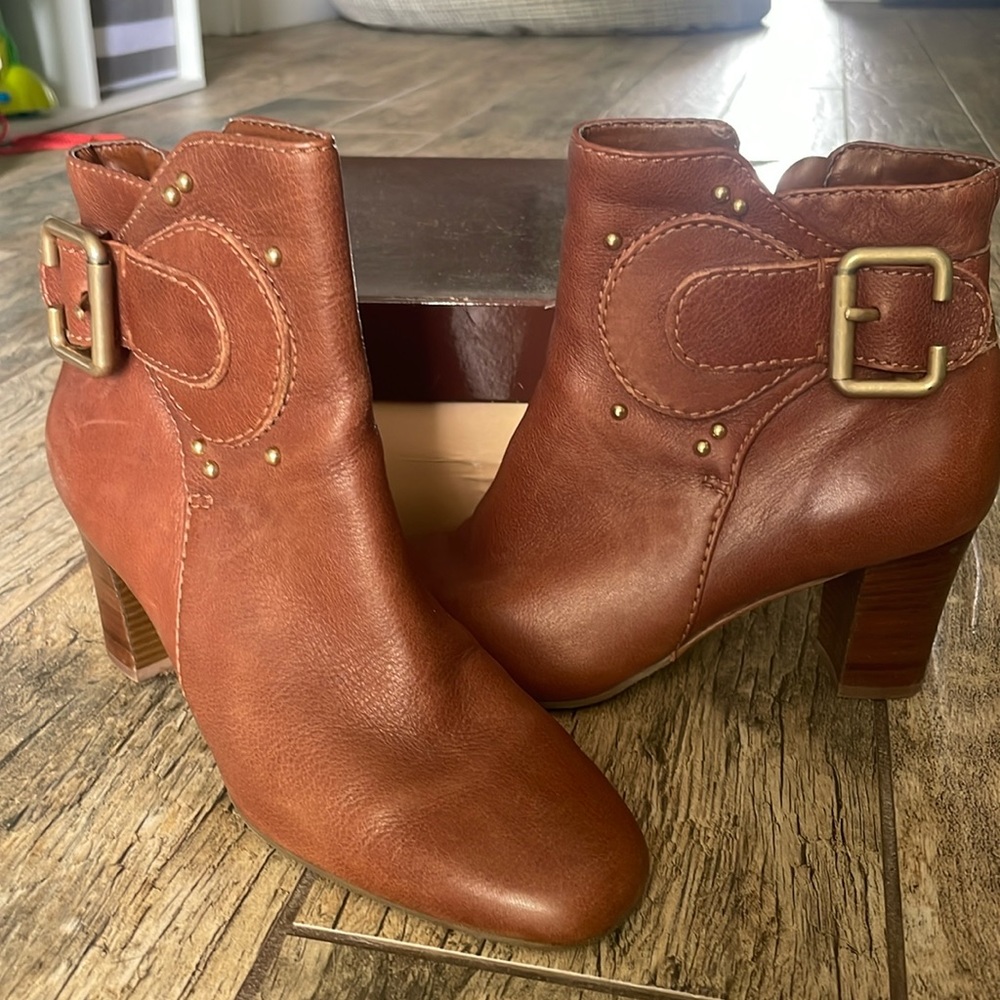 Antonio Melani Leather Boots